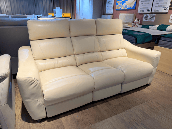 (陳列貨品特賣區) A010 腰頸寶 功能性電動彈鉸梳化 - 852HOME 香港家居